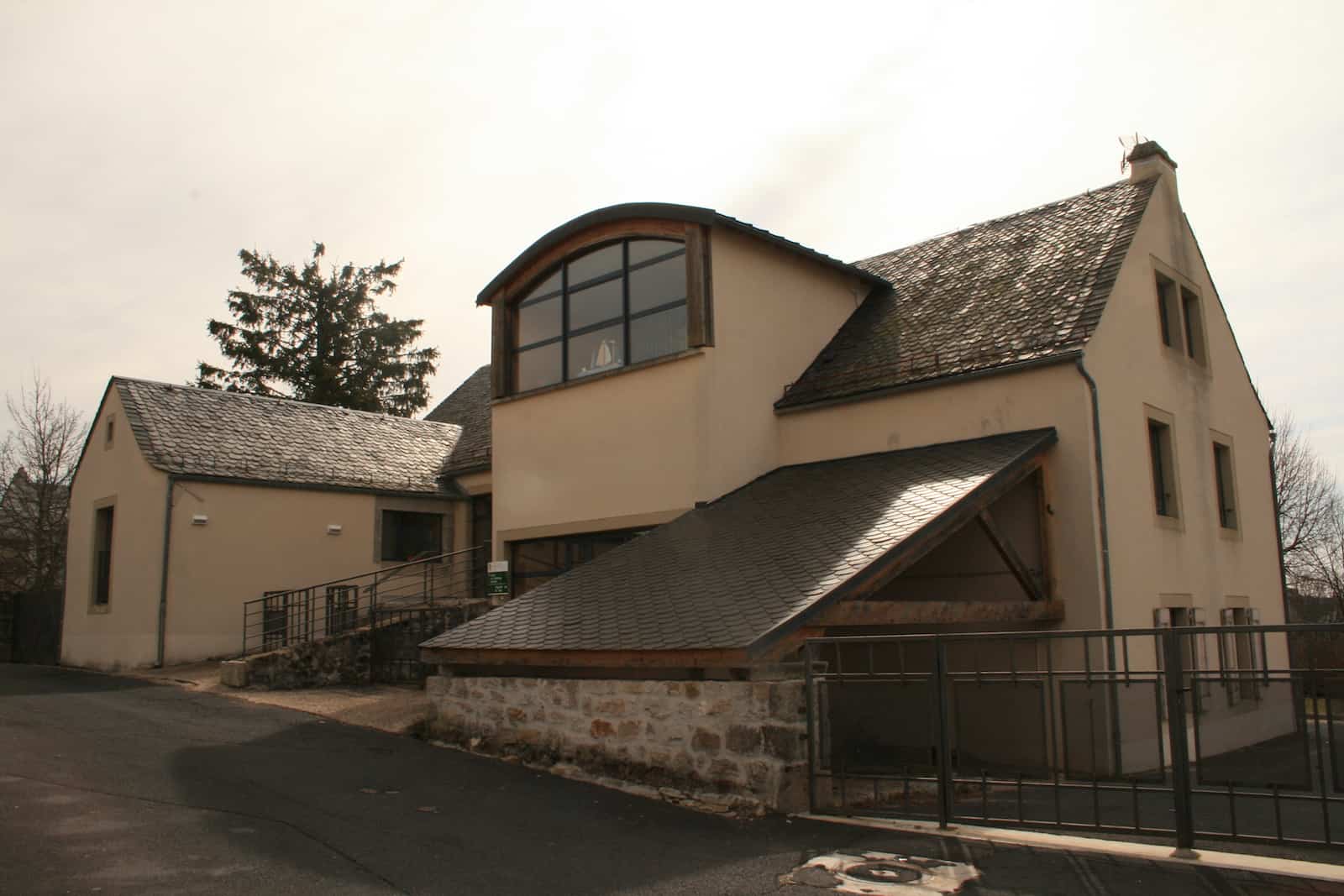 Centre médico-psychologique enfants et adolescents Saint Chely d'Apcher